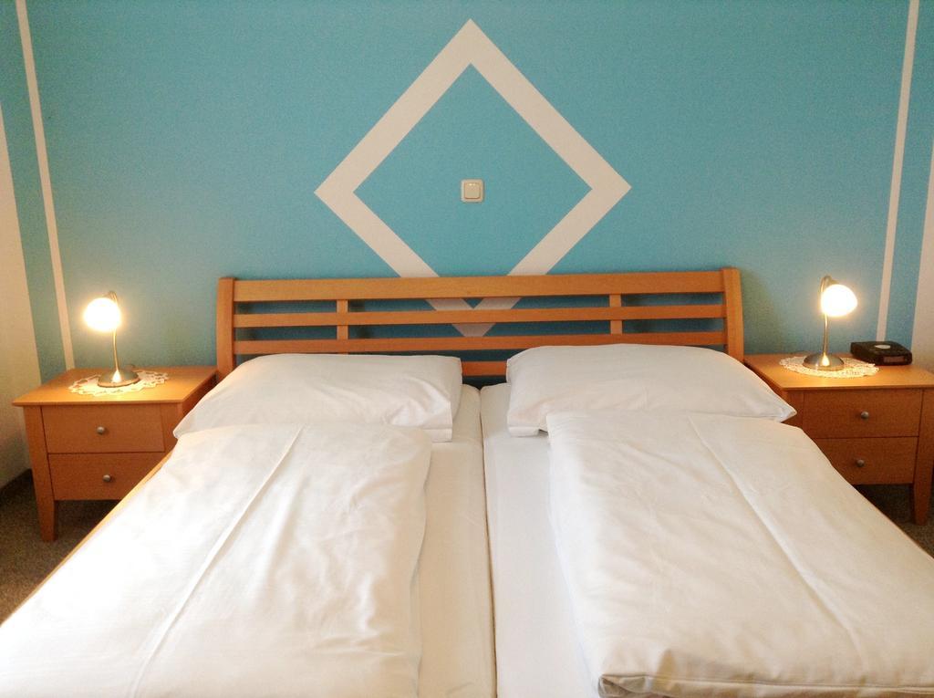 Gasthof-Pension Silvia Haibach ob der Donau Habitación foto